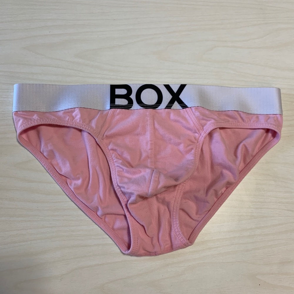 Men’s small pink BOX briefs. Gently used and still in great condition.